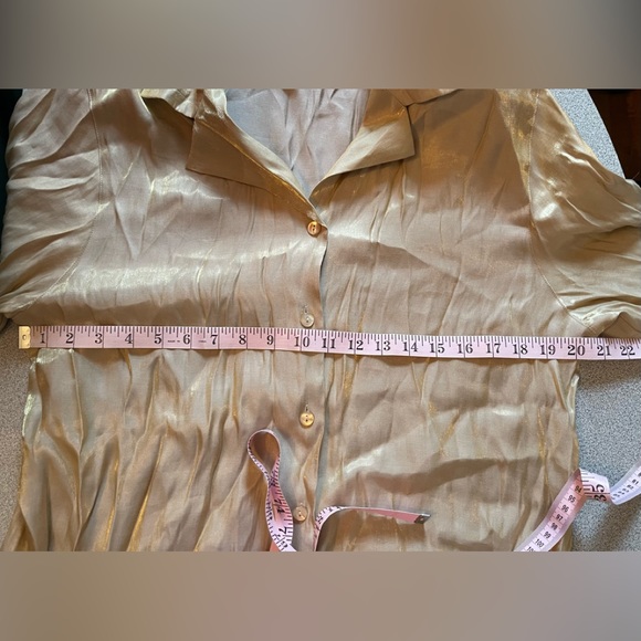 Vintage Script Beige Gold Button Up Crinkle Shirt Size 12 - Picture 9 of 11